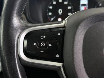 Volvo V90 Cross Country 2.0 D4 Auto AWD Euro 6 (s/s) 5dr