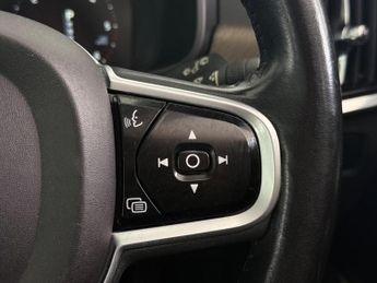 Volvo V90 Cross Country 2.0 D4 Auto AWD Euro 6 (s/s) 5dr