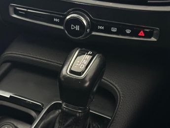 Volvo V90 Cross Country 2.0 D4 Auto AWD Euro 6 (s/s) 5dr