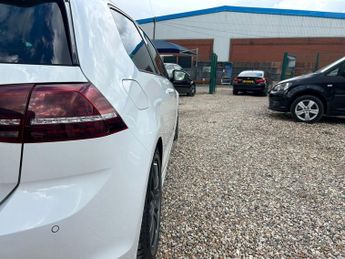 Volkswagen Golf 2.0 TSI BlueMotion Tech R DSG 4Motion Euro 6 (s/s) 3dr