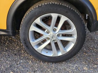 Nissan Juke 1.6 N-Connecta XTRON Euro 6 5dr