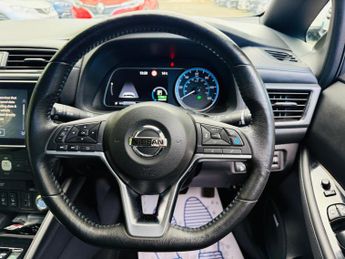 Nissan Leaf 40kWh Tekna Auto 5dr