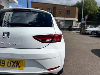 SEAT Leon 1.6 TDI SE Dynamic DSG Euro 6 (s/s) 5dr