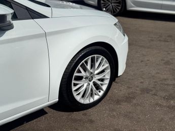 SEAT Leon 1.6 TDI SE Dynamic DSG Euro 6 (s/s) 5dr