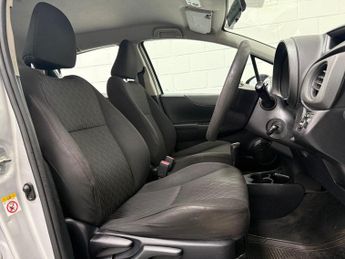 Toyota Yaris 1.5 VVT-h T3 CVT Euro 5 5dr