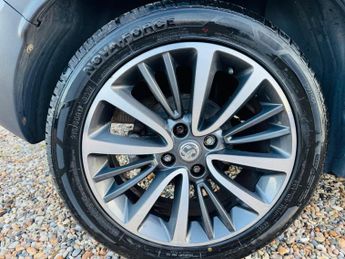 Vauxhall Crossland X 1.2 Turbo Elite Nav Auto Euro 6 (s/s) 5dr