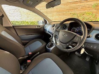 HYUNDAI I10 1.2 Premium Hatchback 5dr Petrol Auto Euro 6 (87 ps) 12 MONTHS A