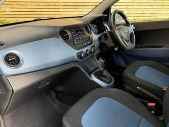 HYUNDAI I10 1.2 Premium Hatchback 5dr Petrol Auto Euro 6 (87 ps) 12 MONTHS A