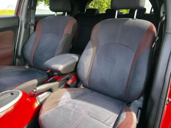 Nissan Juke 1.6 N-Connecta XTRON Euro 6 5dr