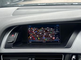 Audi A4 Avant 2.0 TDI S line Multitronic Euro 6 (s/s) 5dr (Nav)