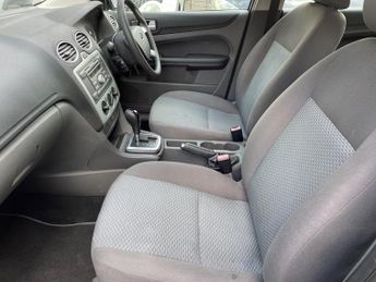 Ford Focus 1.6 LX 5dr