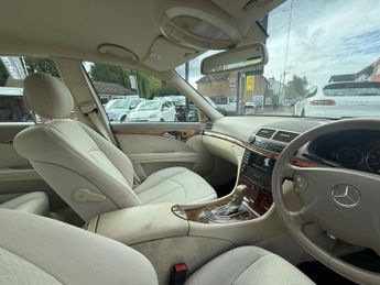 Mercedes-Benz E Class 3.2 E320 Elegance 4dr