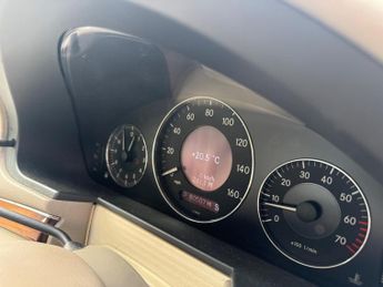Mercedes-Benz E Class 3.2 E320 Elegance 4dr