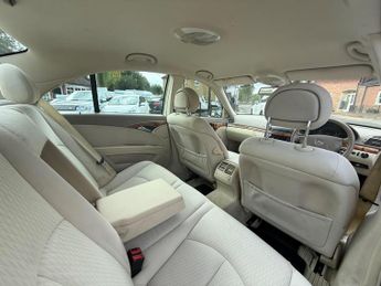 Mercedes-Benz E Class 3.2 E320 Elegance 4dr