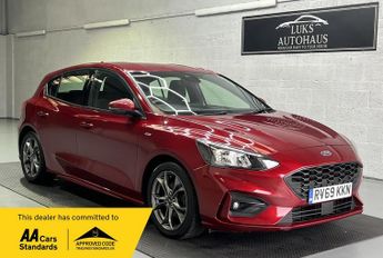 Ford Focus 1.0T EcoBoost ST-Line Euro 6 (s/s) 5dr