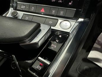 Audi e-tron 50 Technik Auto quattro 5dr 71.2kWh