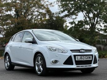 Ford Focus 1.0T EcoBoost Titanium X Euro 5 (s/s) 5dr