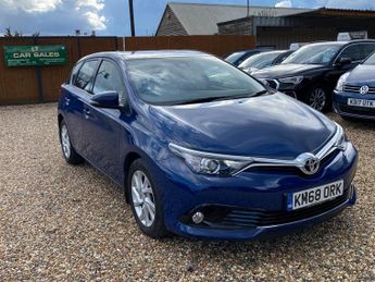 Toyota Auris 1.2 VVT-i Icon Tech Euro 6 (s/s) 5dr