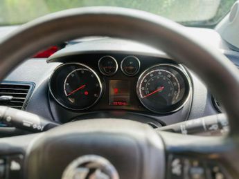 Vauxhall Meriva 1.7 CDTi Exclusiv Auto Euro 5 5dr