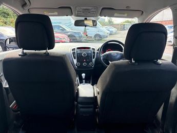 Kia Ceed 1.6 CRDi 2 Auto Euro 5 5dr