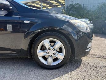 Kia Ceed 1.6 CRDi 2 Auto Euro 5 5dr