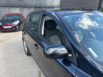 Kia Ceed 1.6 CRDi 2 Auto Euro 5 5dr