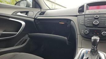 Vauxhall Insignia 2.0 CDTi Exclusiv Auto Euro 5 5dr