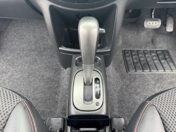 Nissan Note 1.6 16V Tekna Auto Euro 4 5dr
