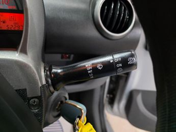 Peugeot 107 1.0 12V Urban 2 Tronic Euro 4 3dr