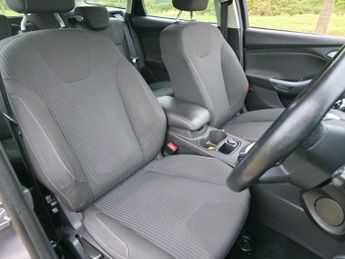Ford Focus 1.6 Titanium Powershift Euro 5 5dr