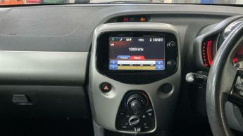 Toyota AYGO 1.0 VVT-i x-play x-shift Euro 5 5dr Euro 5