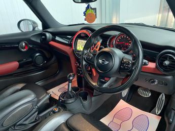 MINI Hatch 2.0 John Cooper Works Auto Euro 6 (s/s) 3dr
