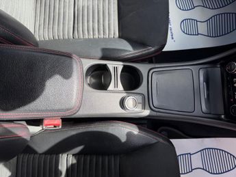 Mercedes-Benz CLA 2.1 CLA220 CDI AMG Sport Coupe 7G-DCT Euro 6 (s/s) 4dr