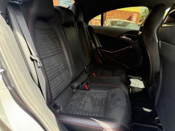 Mercedes-Benz CLA 2.1 CLA220 CDI AMG Sport Coupe 7G-DCT Euro 6 (s/s) 4dr
