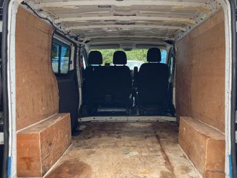 Renault Trafic 1.6 dCi 27 Business SWB Standard Roof Euro 6 5dr