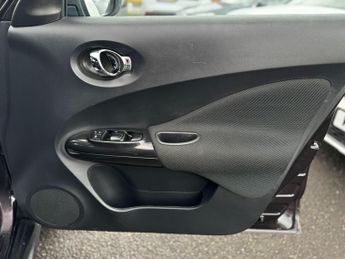 Nissan Juke 1.6 Acenta Premium XTRON Euro 5 5dr