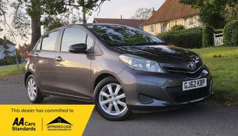 Toyota Yaris 1.33 Dual VVT-i TR Hatchback 5dr Petrol Manual Euro 5 (101 ps)