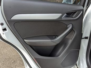 Audi Q3 2.0 TDI SE S Tronic quattro Euro 6 (s/s) 5dr