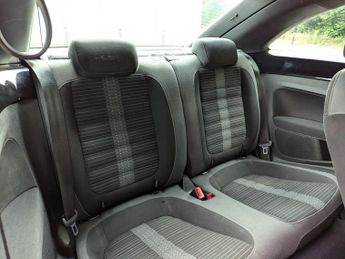 Volkswagen Beetle 2.0 TDI BlueMotion Tech Sport DSG Euro 6 (s/s) 3dr