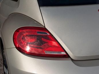 Volkswagen Beetle 2.0 TDI BlueMotion Tech Sport DSG Euro 6 (s/s) 3dr