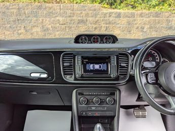 Volkswagen Beetle 2.0 TDI BlueMotion Tech Sport DSG Euro 6 (s/s) 3dr