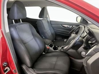 Nissan Qashqai 1.6 DIG-T N-Connecta 2WD Euro 6 (s/s) 5dr