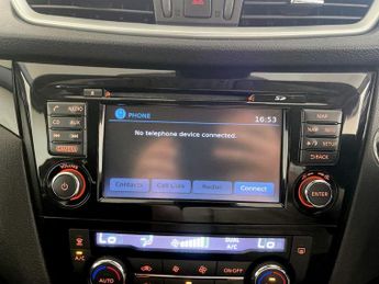 Nissan Qashqai 1.6 DIG-T N-Connecta 2WD Euro 6 (s/s) 5dr