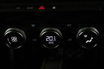 Renault Arkana 1.6 E-TECH Iconic Auto 2WD Euro 6 (s/s) 5dr