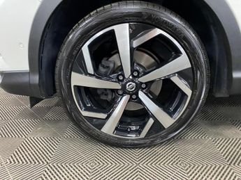 Nissan Qashqai 1.3 DIG-T Tekna DCT Auto Euro 6 (s/s) 5dr