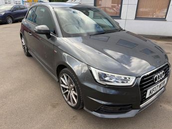 Audi A1 1.4 TFSI CoD S line Hatchback 3dr Petrol S Tronic Euro 6 (s/s) (