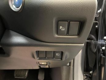Toyota C-HR 1.8 VVT-h Dynamic CVT Euro 6 (s/s) 5dr