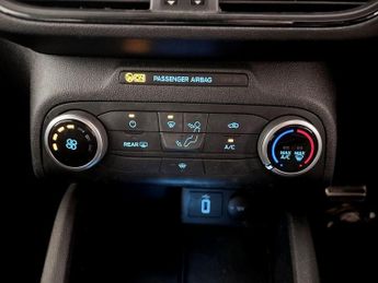Ford Focus 1.0T EcoBoost ST-Line Auto Euro 6 (s/s) 5dr