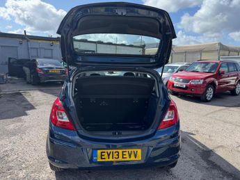 Vauxhall Corsa 1.4 16V Exclusiv Auto Euro 5 5dr (A/C)