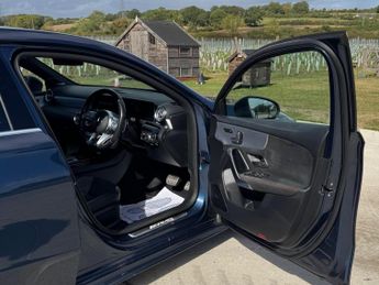 Mercedes-Benz A Class 2.0 A35 AMG (Premium Plus) Hatchback 5dr Petrol SpdS DCT 4MATIC 